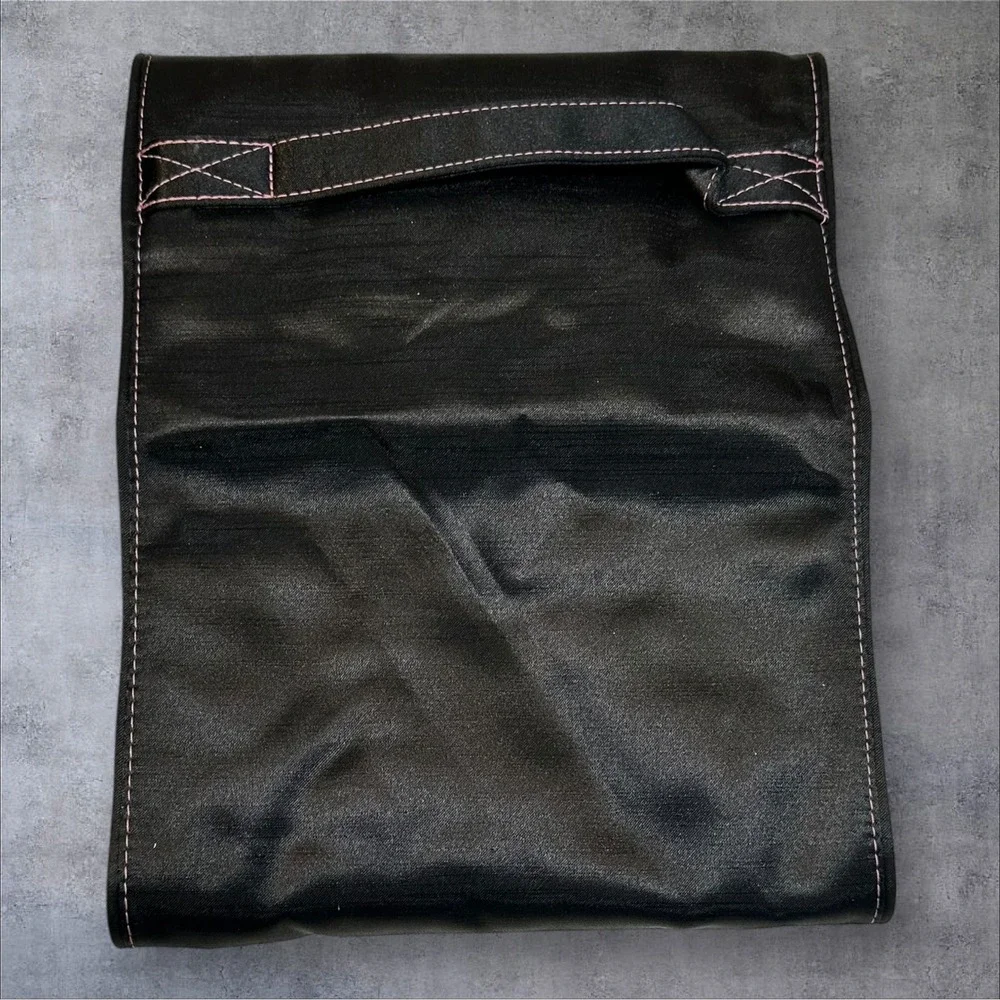 Mary Kay Roll Up Hanging Cosmetic/Toiletries Travel Bag with 4 Removable Pouches